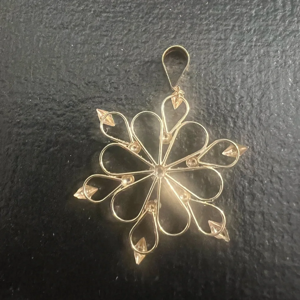 Solid 14k Two Tone Gold Open Work Snowflake Pendant - Picture 3 of 3